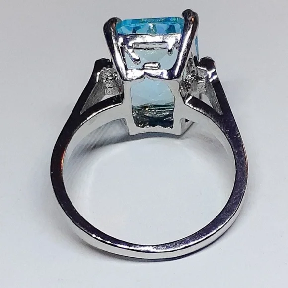 Silver Aquamarine Sapphire Rectangle Gemstone Ring - Picture 2 of 5